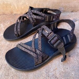 Chaco Girls 2 Black Speckled Strappy Sandals
